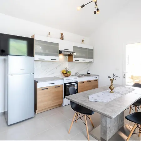 2 Bedroom Gorgeous In 펜션 *