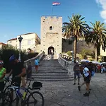 Lovely In * Smokvica (Korcula)