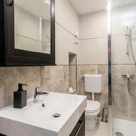 2 Bedroom Gorgeous In Semesterbostad Smokvica (Korcula)